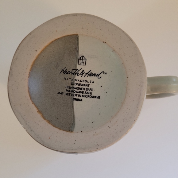 Hearth and Hand stoneware mug - Picture 4 of 4